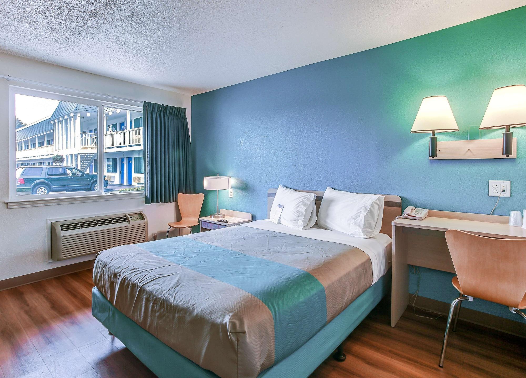 Motel 6-Coos Bay, Or エクステリア 写真